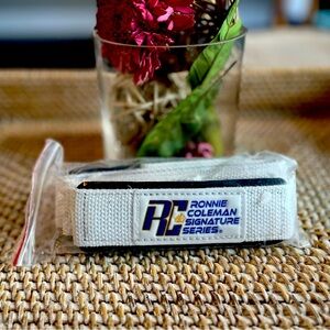 Brand new signature lifting straps